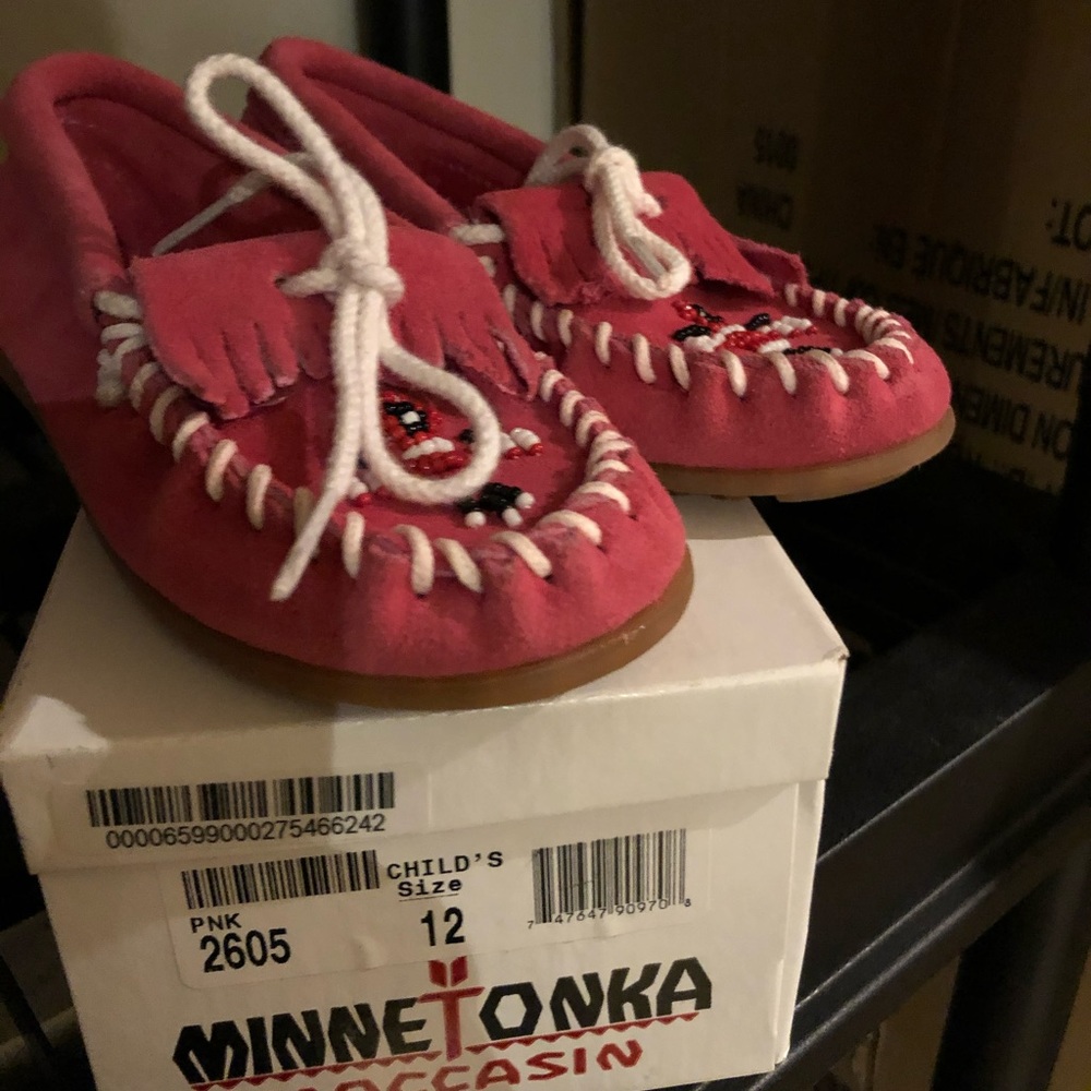 Minnetonkas - Picture 2 of 5